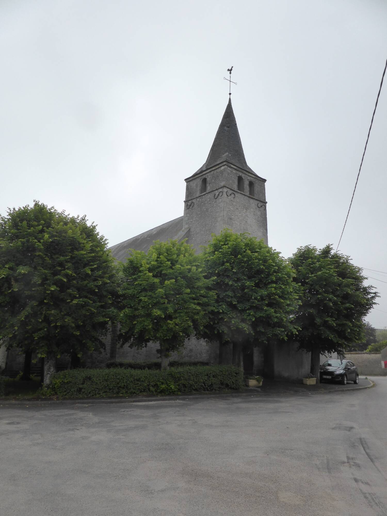 Allainville-en-Beauce (45) - Église Saint-Pierre