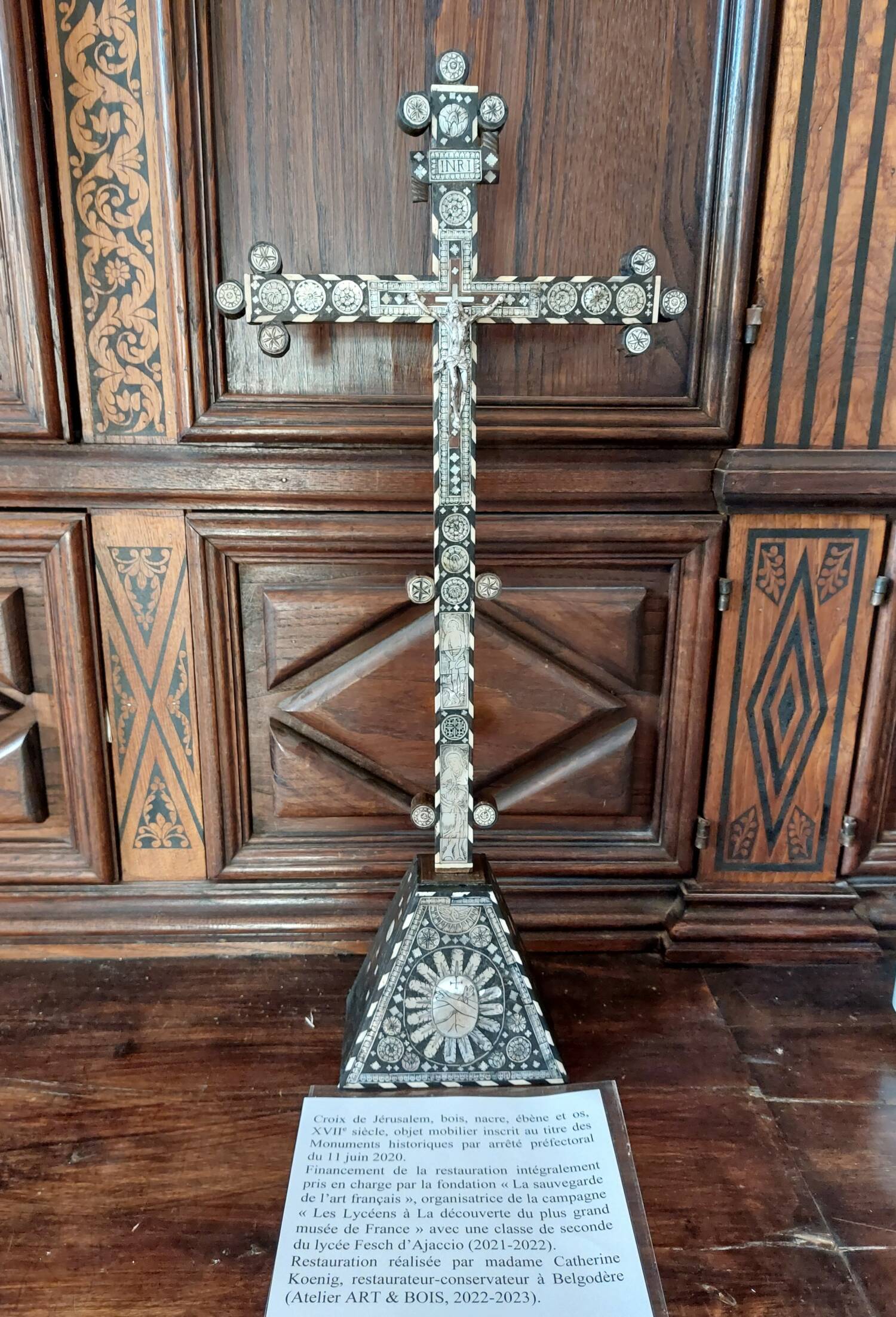 Croix de Jérusalem - Bastelica - La Plus Grand Musée de France - La Sauvegarde de l'Art Français