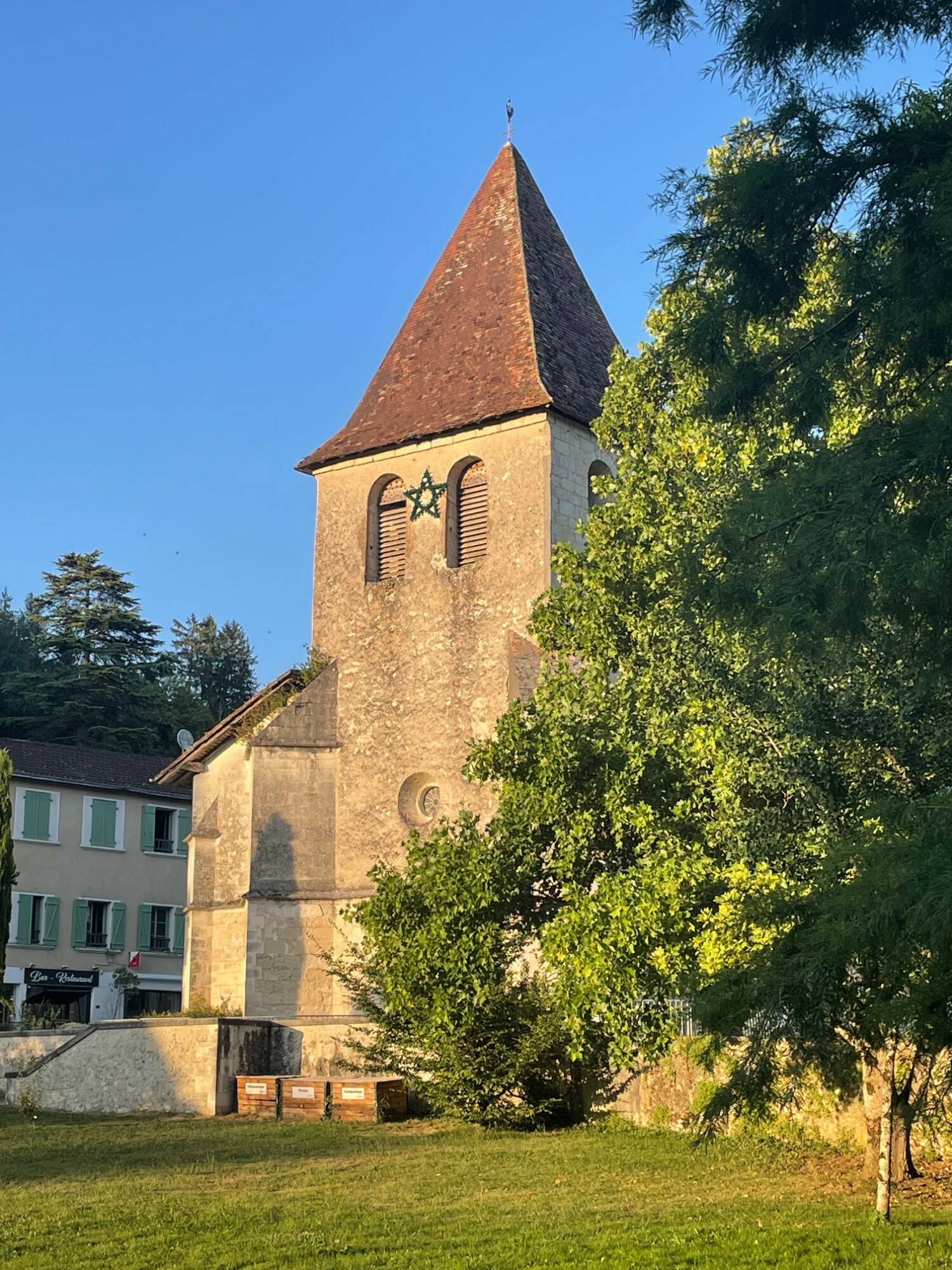 Saint-Aquilin (Dordogne) - Église Saint-Eutrope