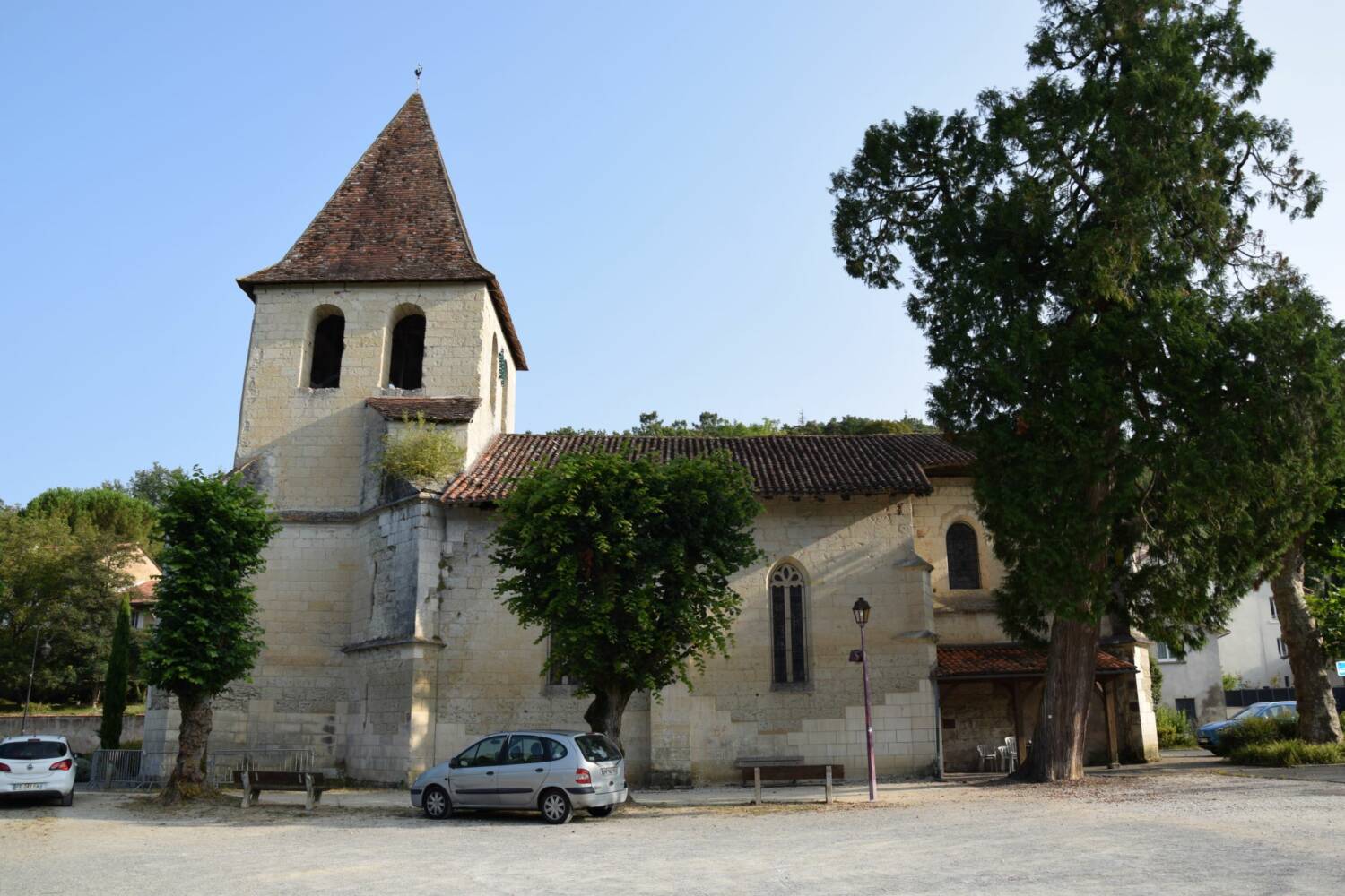 Saint-Aquilin (Dordogne) - Église Saint-Eutrope