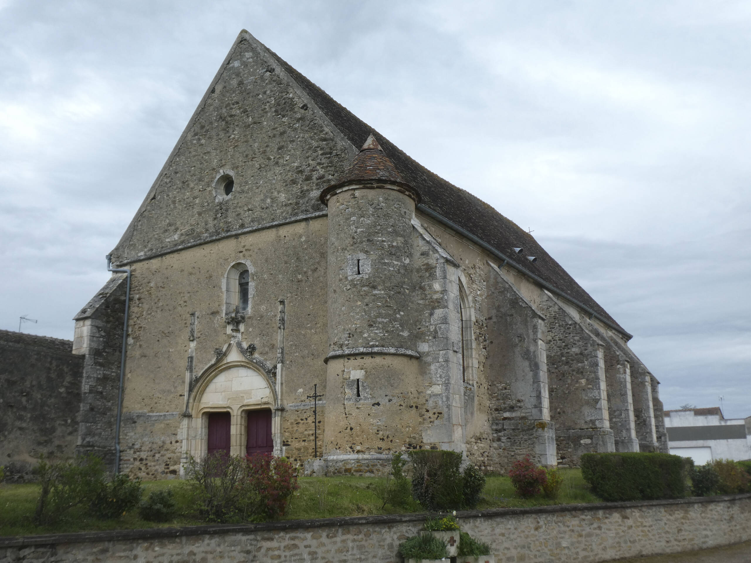 Venouse (Yonne) - Église Saint-Pierre